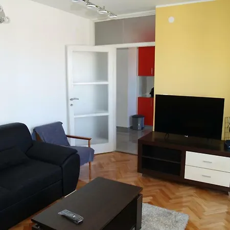 Nana 2 Apartment *